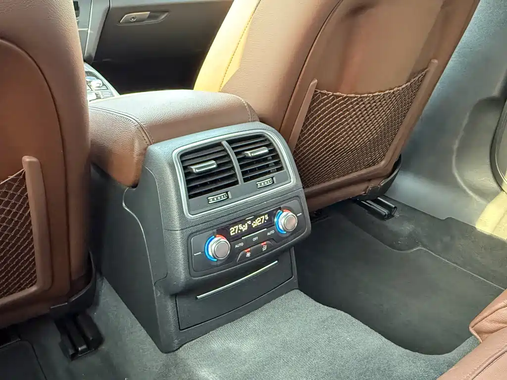 Audi A6L — миниатюра 10