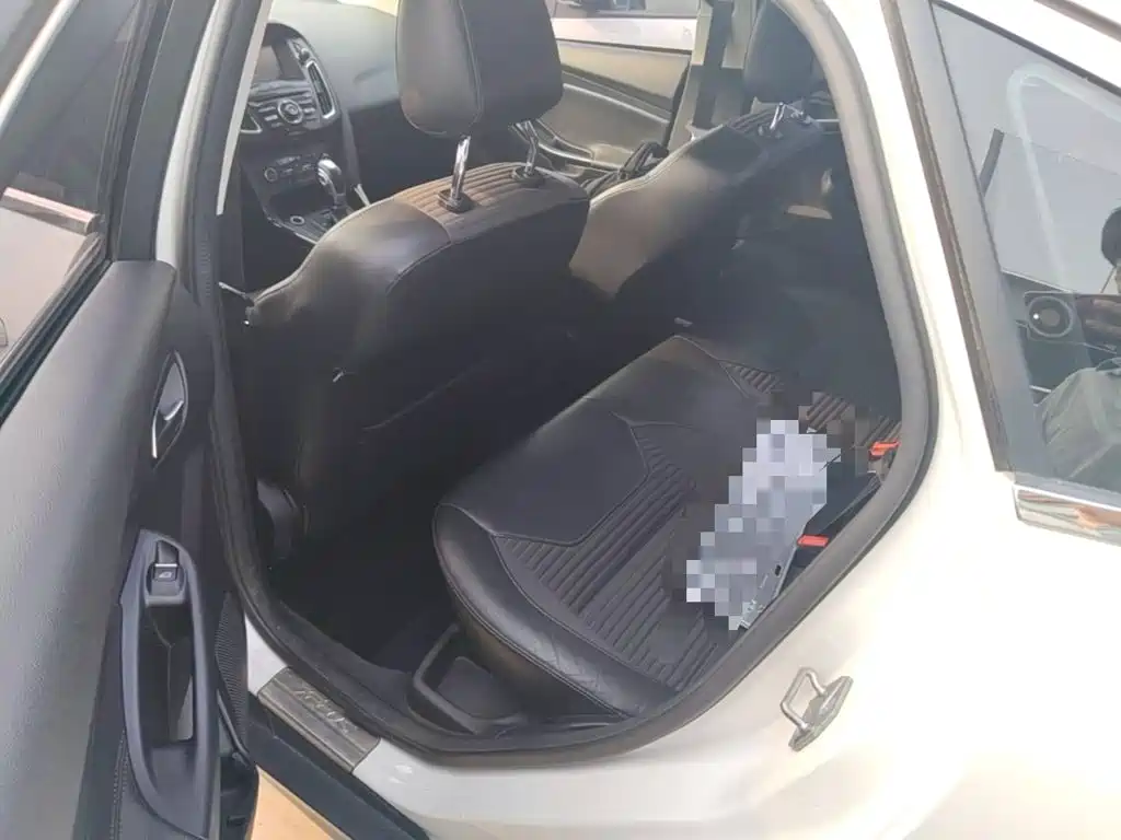 Ford Focus — миниатюра 17