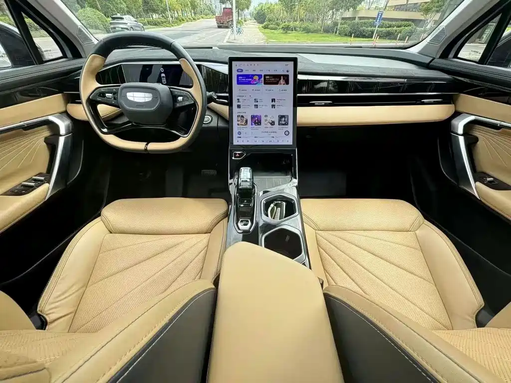 Geely Boyue L — миниатюра 4