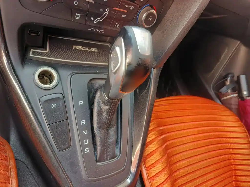 Ford Focus — миниатюра 10