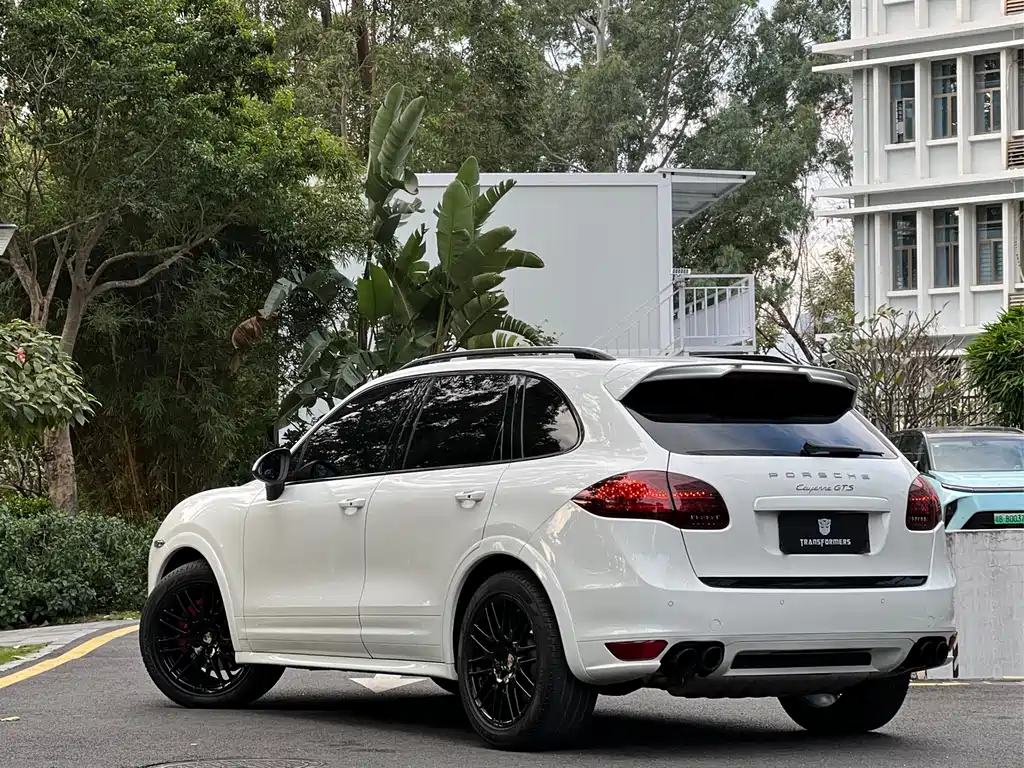 Porsche Cayenne 2012 Cayenne GTS 4.8L
