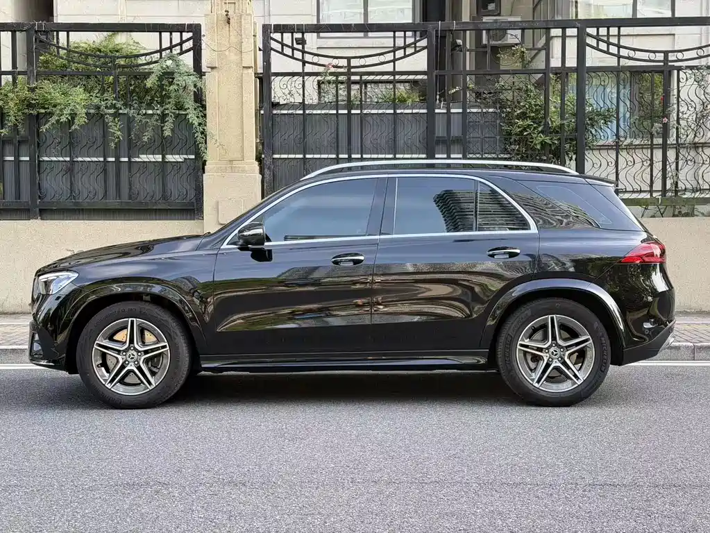Mercedes-Benz GLE (Import) — миниатюра 8