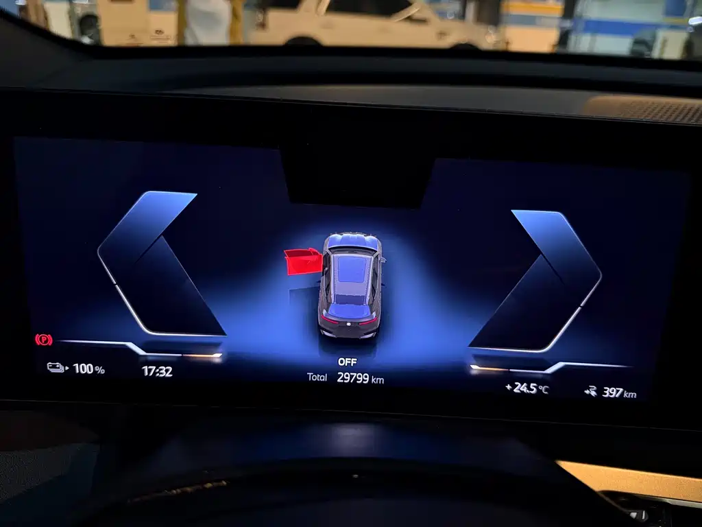 BMW iX — миниатюра 9