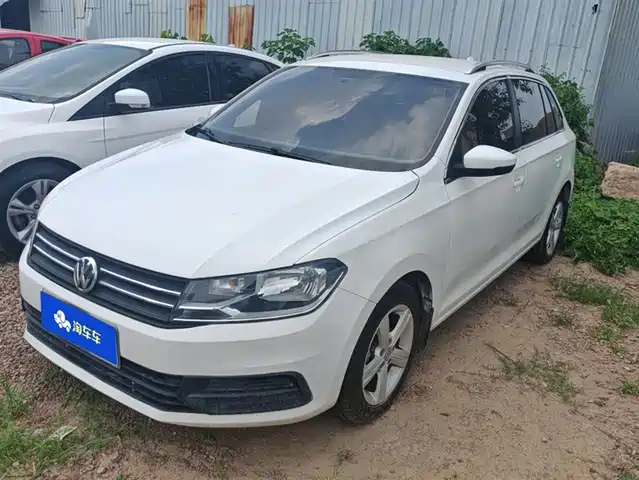 VOLKSWAGEN SANTANA 2016