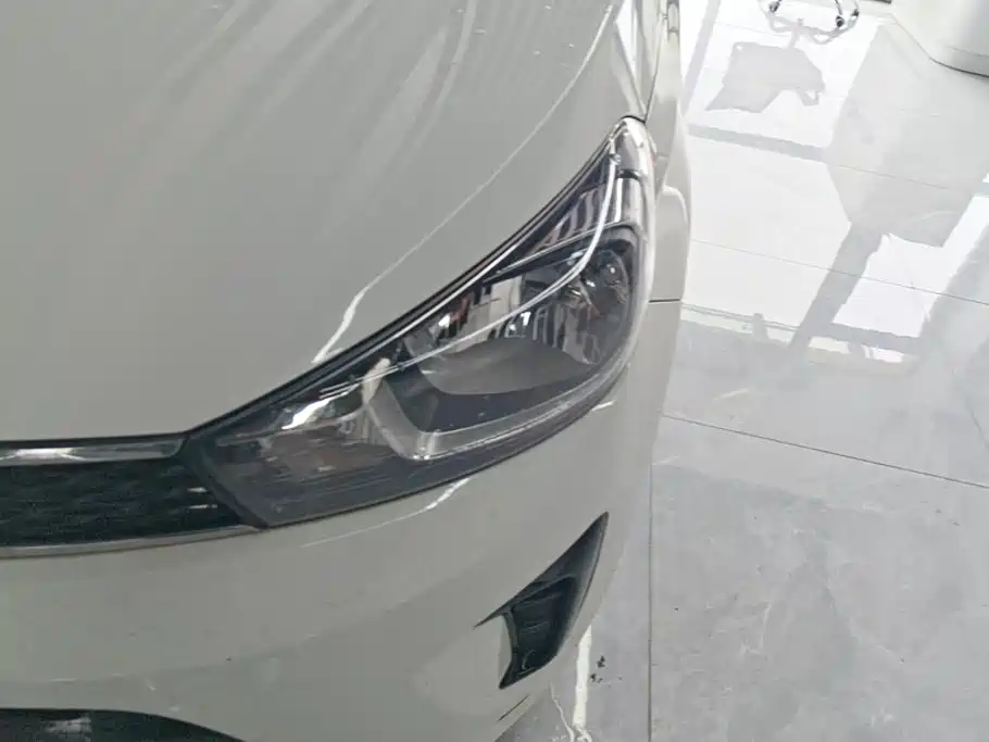 Kia Huanchi — миниатюра 5