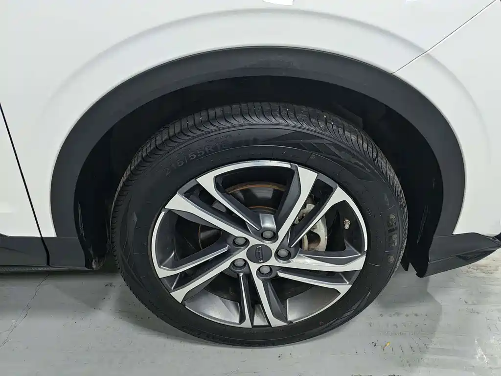 Geely Binyue — миниатюра 18