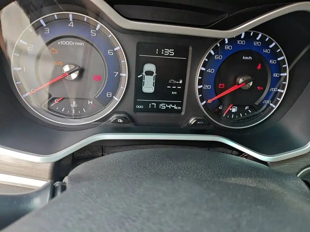 Geely Vision X3 — миниатюра 13