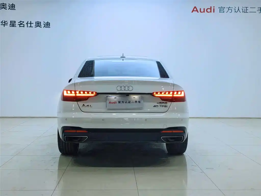 Audi A4L 2024 40 TFSI Luxury