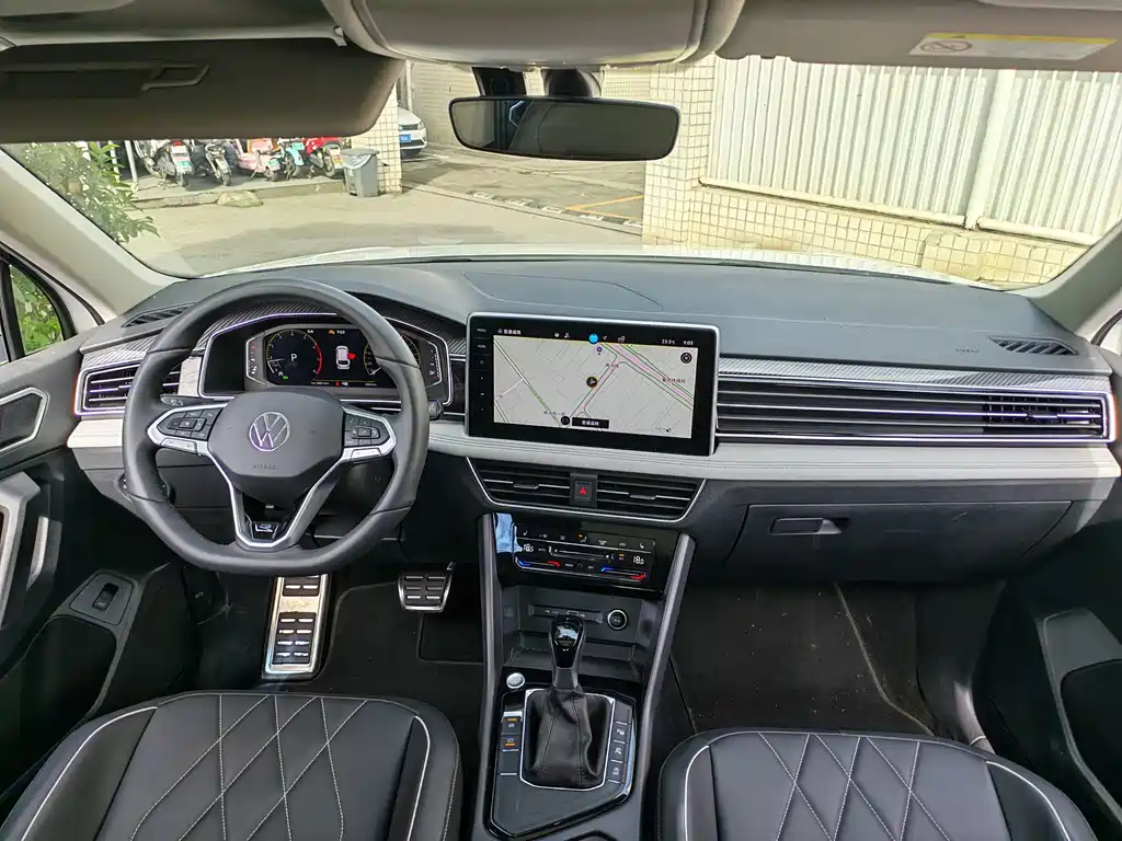 Volkswagen Tiguan L L 2024 330TSI AT R-Line