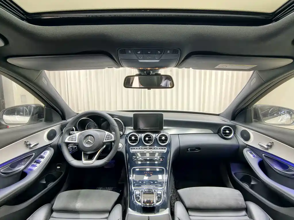 Mercedes-Benz C-Class — миниатюра 12