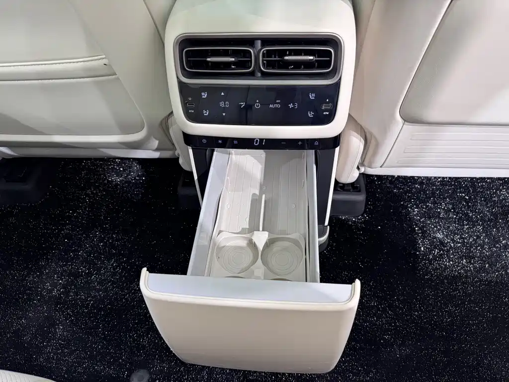 Li Auto Li i6 — миниатюра 13