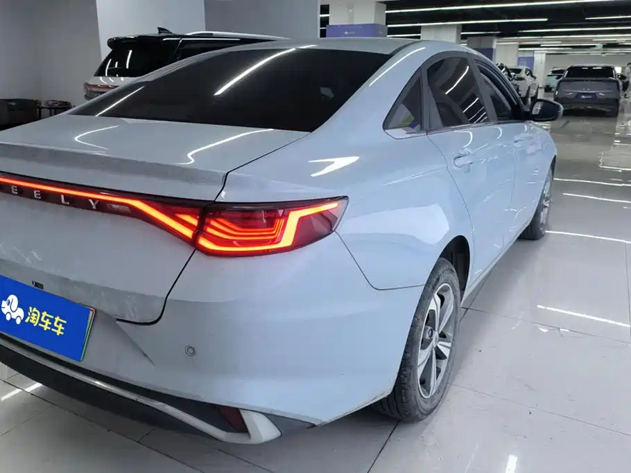 Geely L HiP — миниатюра 3