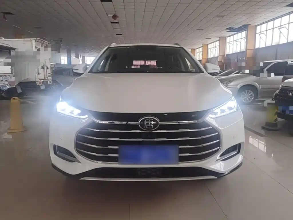 BYD Tang — миниатюра 3