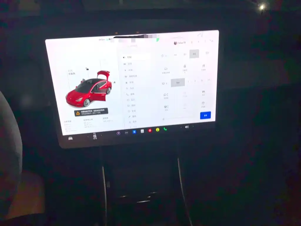 Tesla Model 3 — миниатюра 6