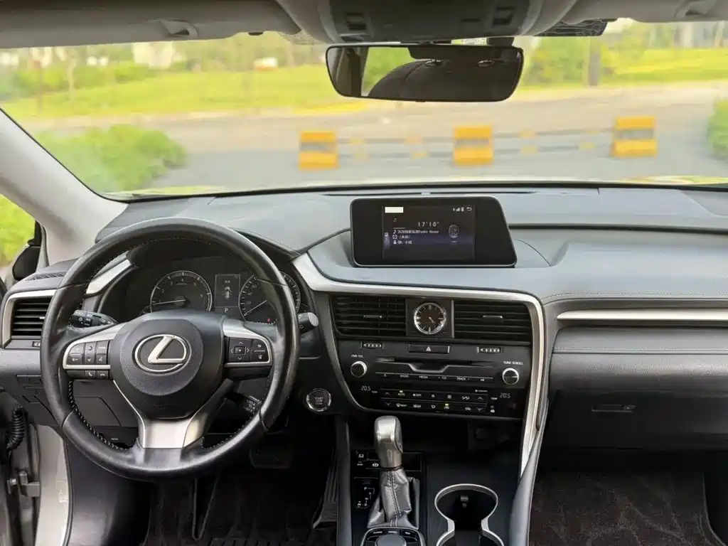 Lexus RX — миниатюра 7