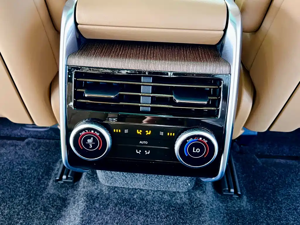 Land Rover Range Rover — миниатюра 20
