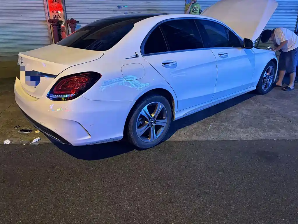 Mercedes-Benz C-Class — миниатюра 5