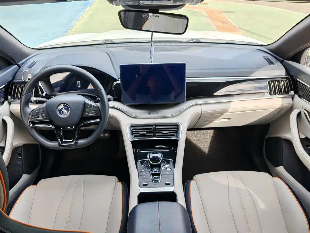 BYD PLUS New Energy — миниатюра 13