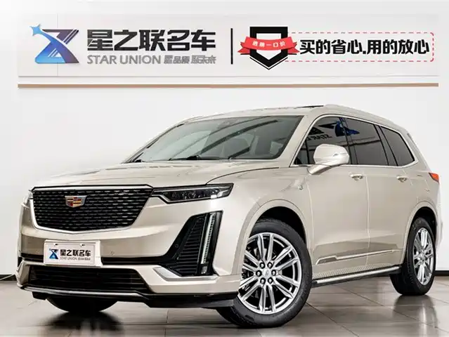 CADILLAC XT6