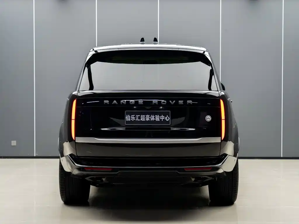 Land Rover Range Rover 2024 3.0 L6 400PS SV Long Wheelbase