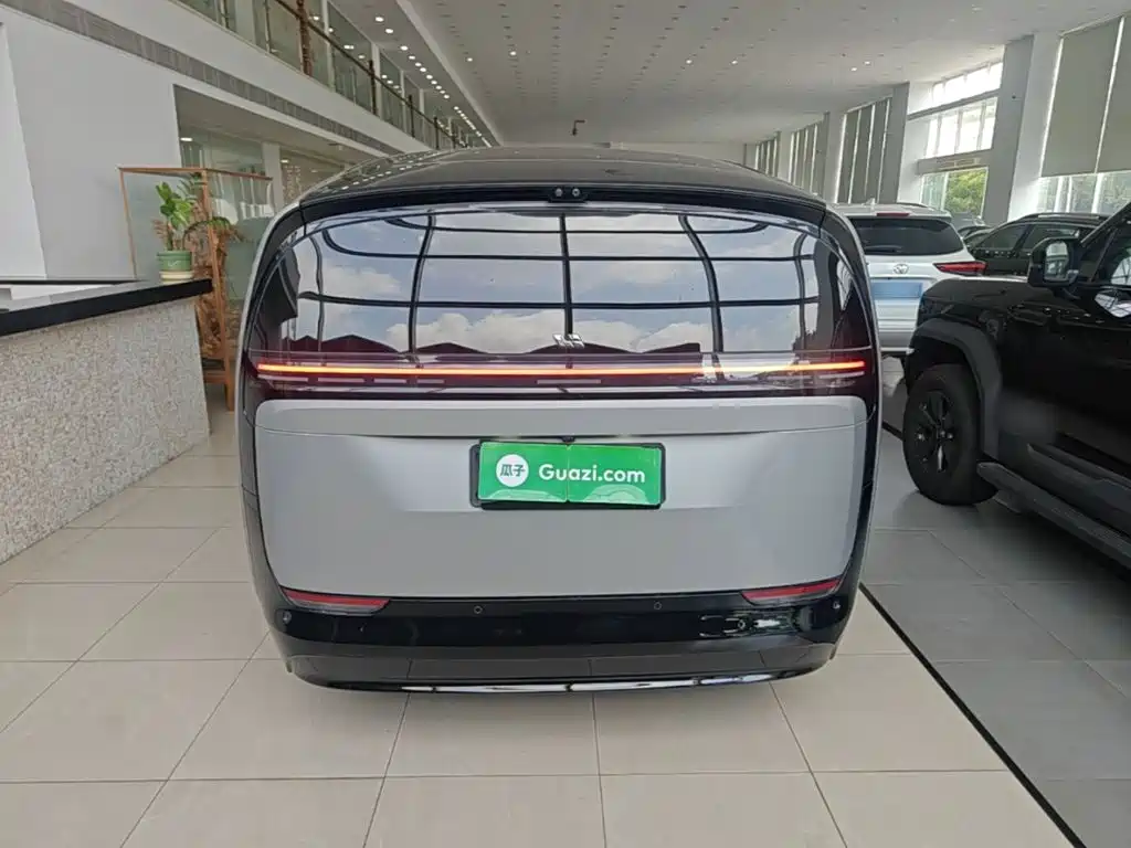 Li Auto Li MEGA — миниатюра 6