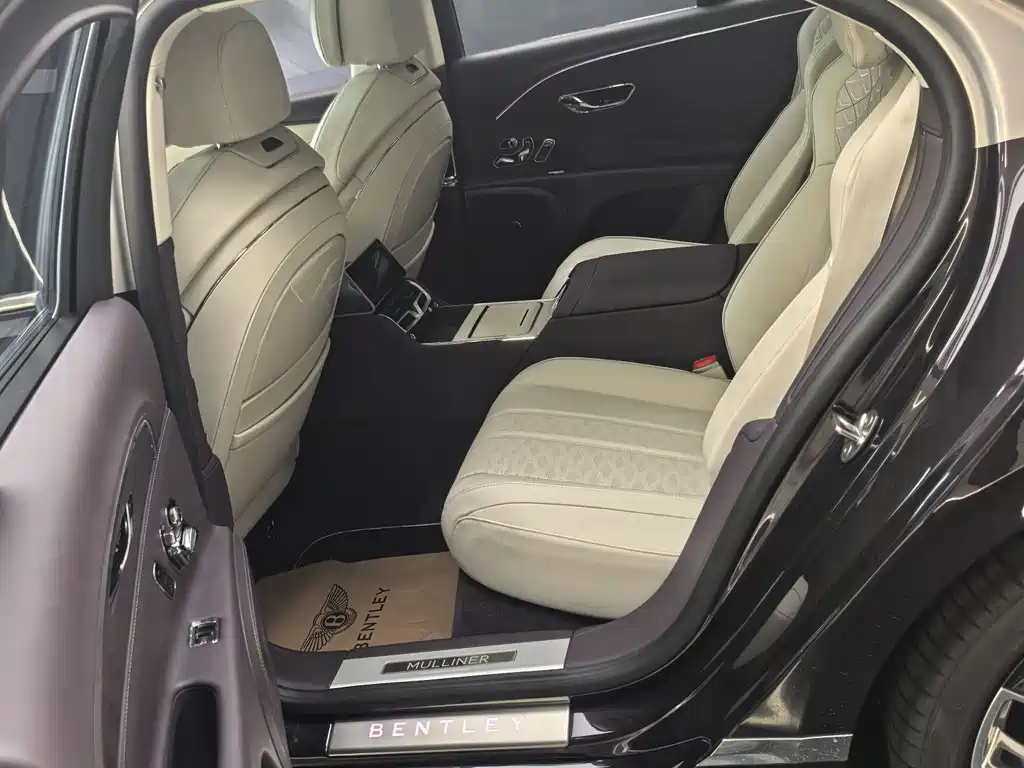 Bentley Flying Spur 2026 4.0T V8 Mulliner