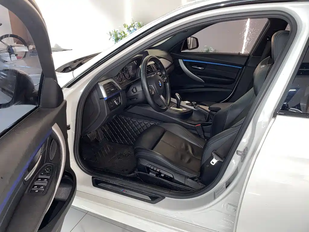 BMW 3 Series — миниатюра 14