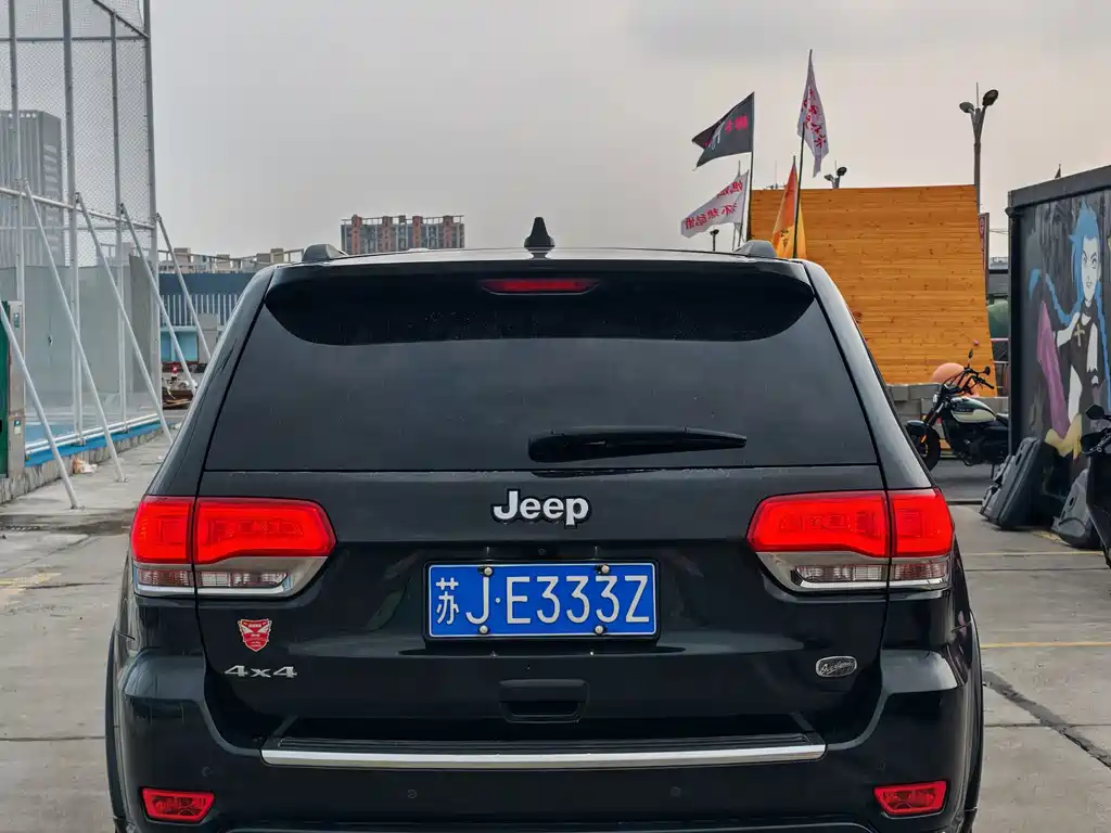 Jeep Grand Cherokee (Import) — миниатюра 6