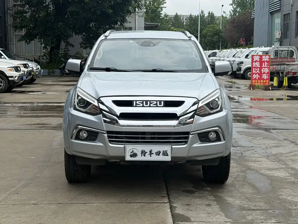 Isuzu MU-X — миниатюра 2