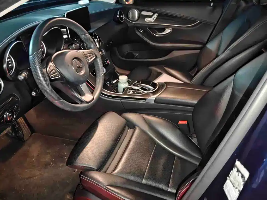 Mercedes-Benz C-Class — миниатюра 2