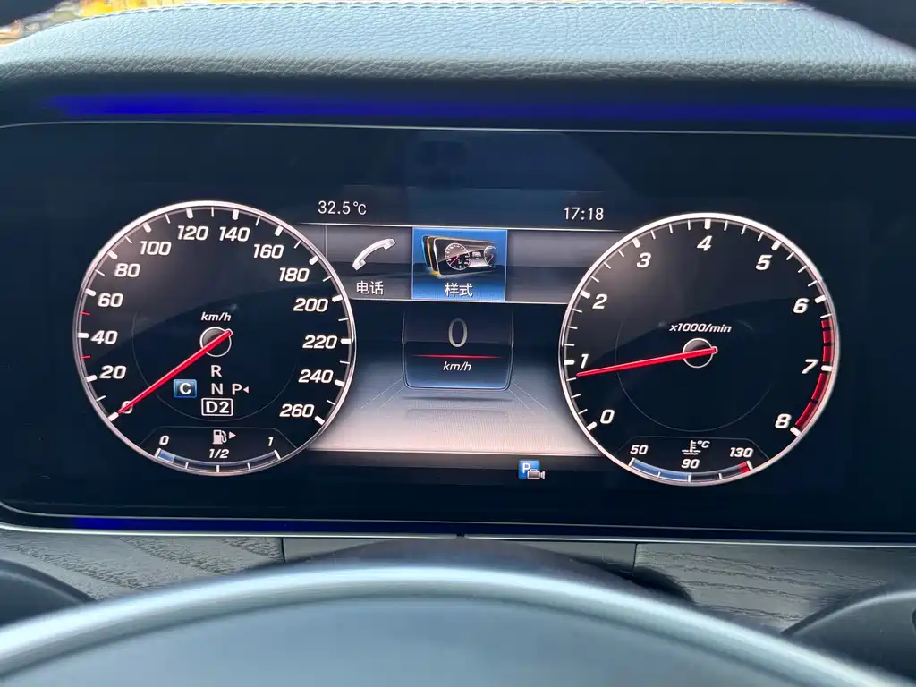 Mercedes-Benz E-Class — миниатюра 22