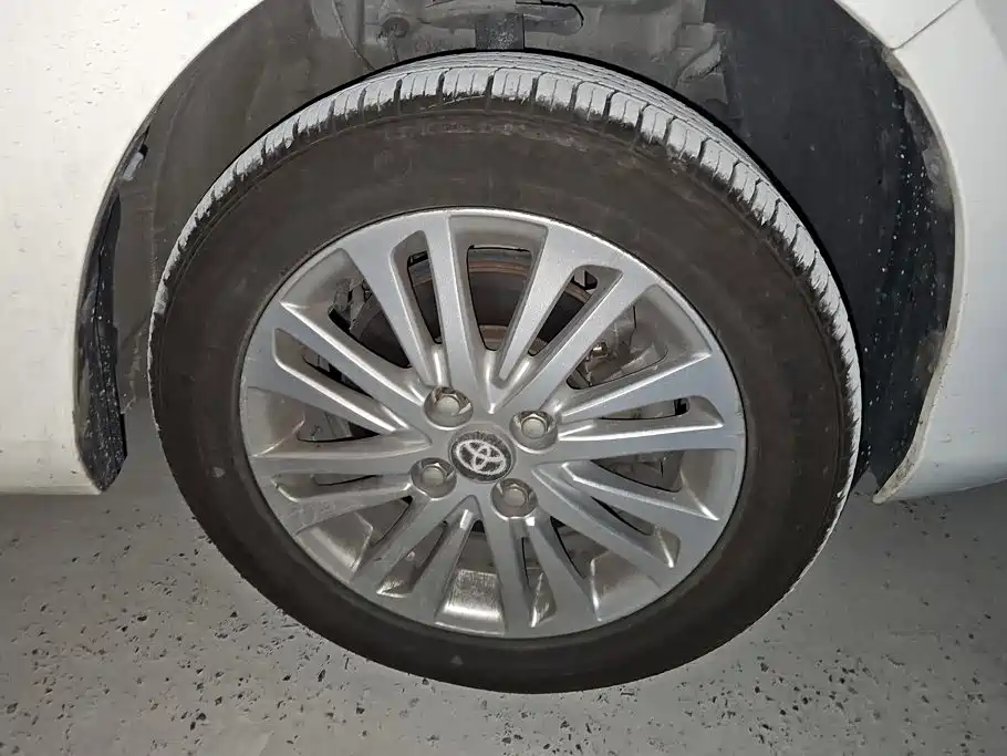Toyota Vios FS — миниатюра 6