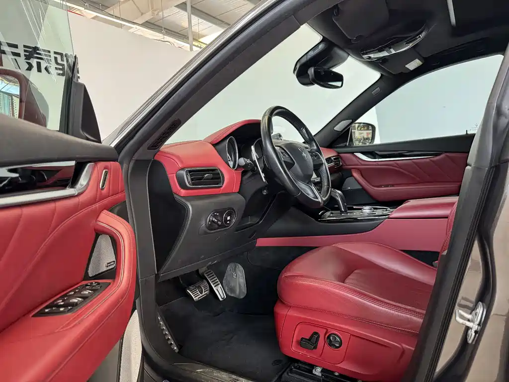 Maserati Levante — миниатюра 4