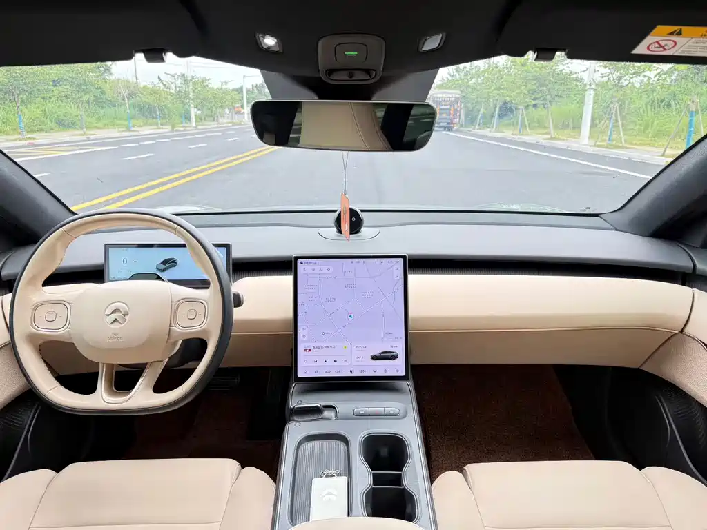 NIO ET5T — миниатюра 8