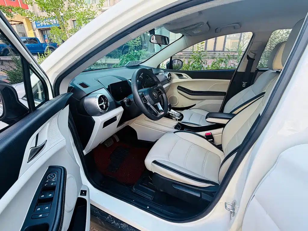BYD Yuan Pro - фото 6