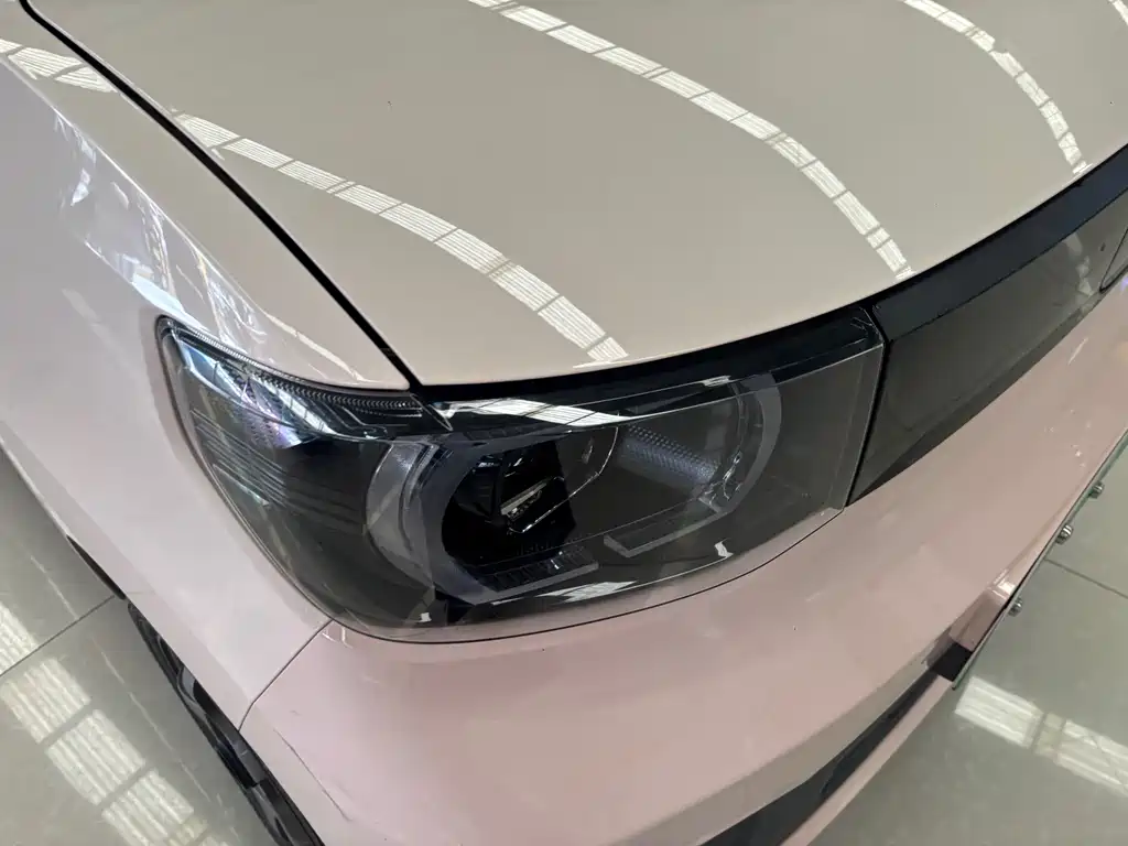Wuling MINIEV — миниатюра 12