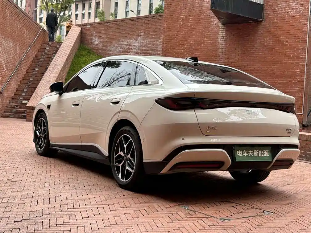 BYD SEAL 06 NEW ENERGY