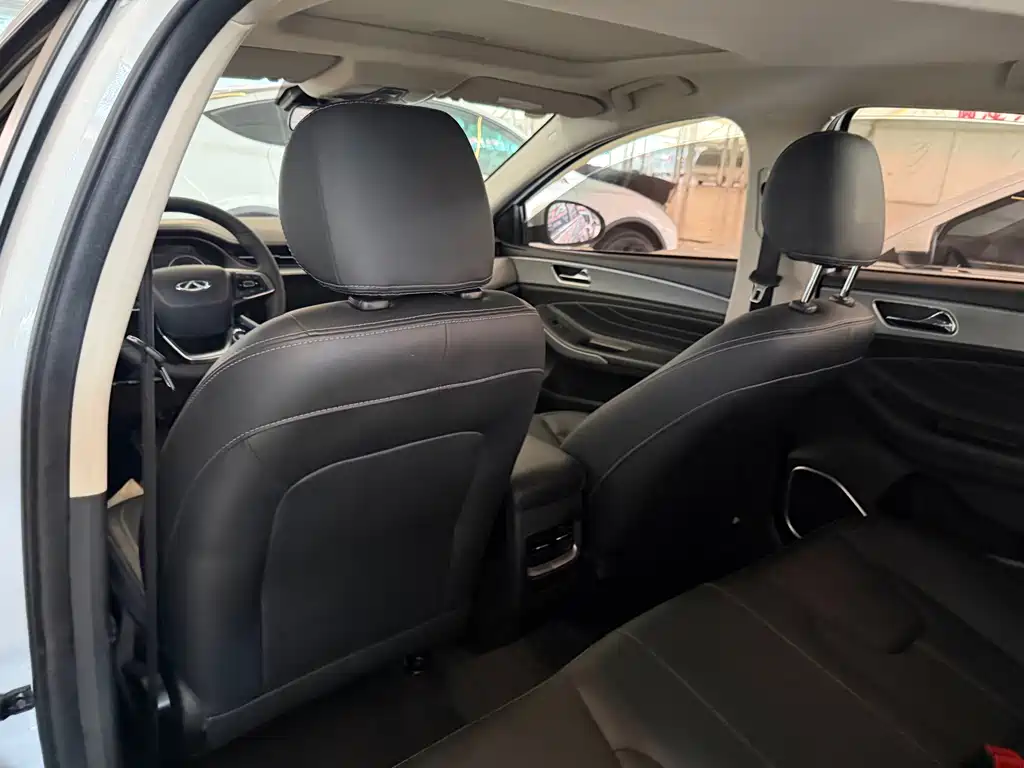 Chery Arrizo 5 — миниатюра 17