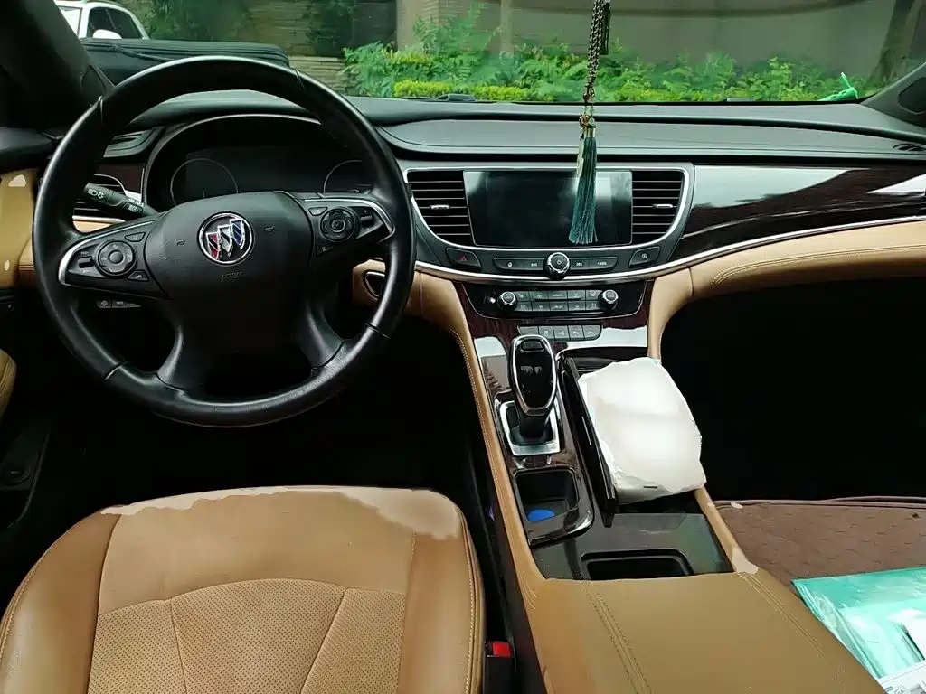 Buick LaCrosse — миниатюра 13