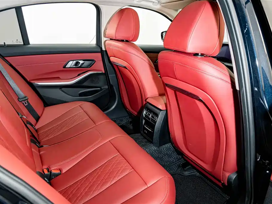 BMW 3 Series — миниатюра 21