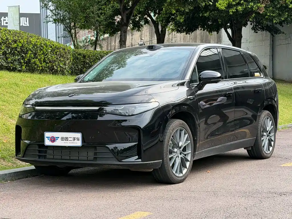 Leapmotor C10