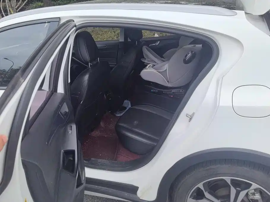 Ford Focus Active — миниатюра 11