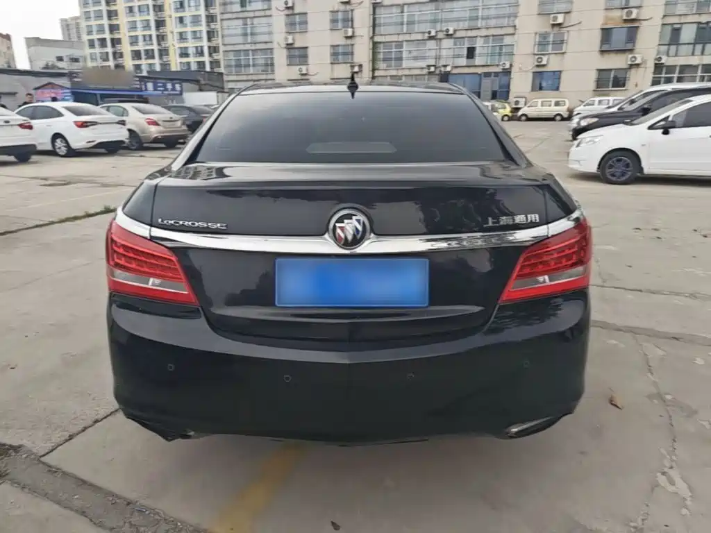 Buick LaCrosse — миниатюра 6