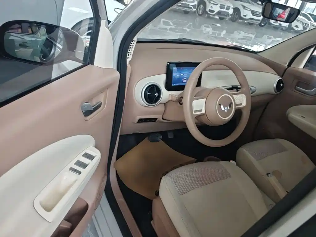 Wuling MINIEV — миниатюра 16