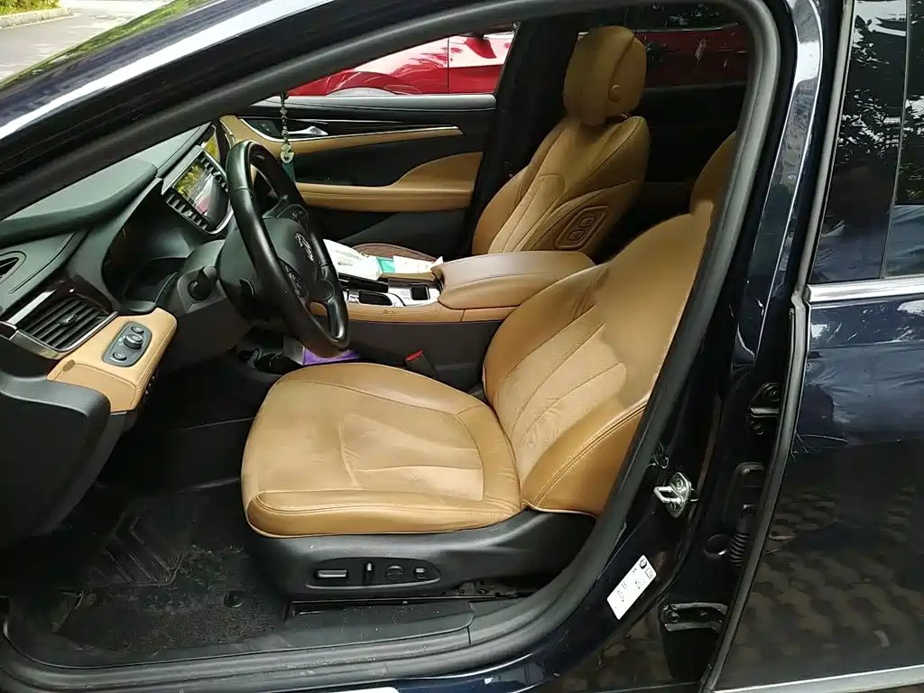 Buick LaCrosse — миниатюра 8