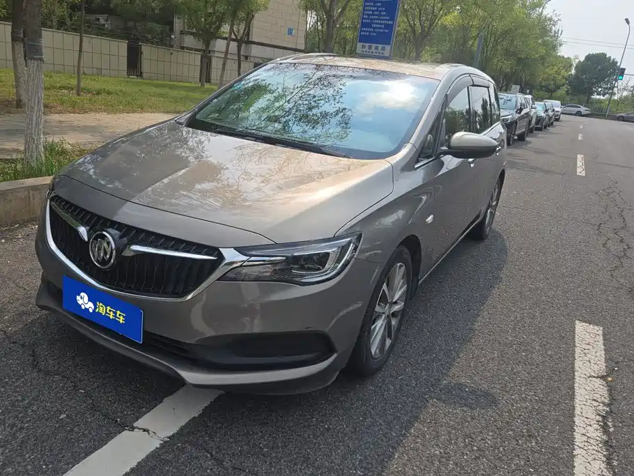 Buick GL6