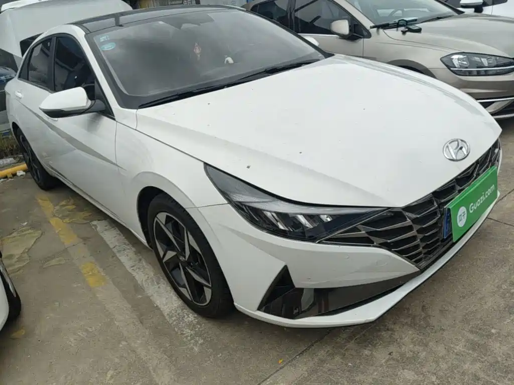 Hyundai Elantra — миниатюра 4