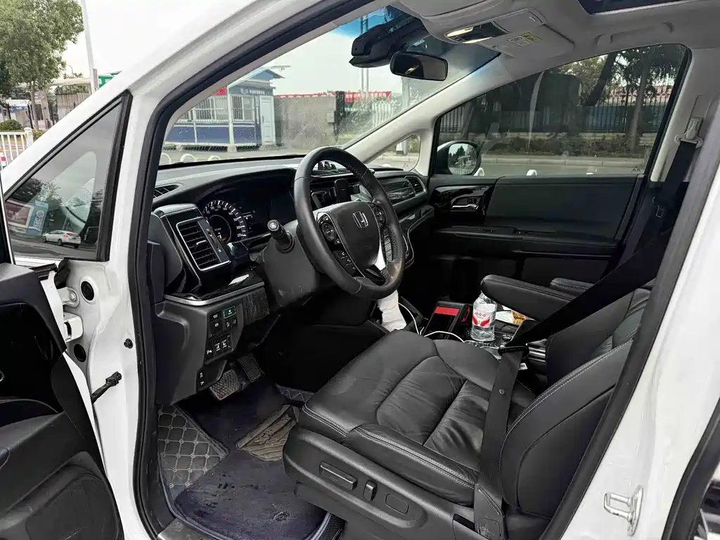 Honda Elysion — миниатюра 5