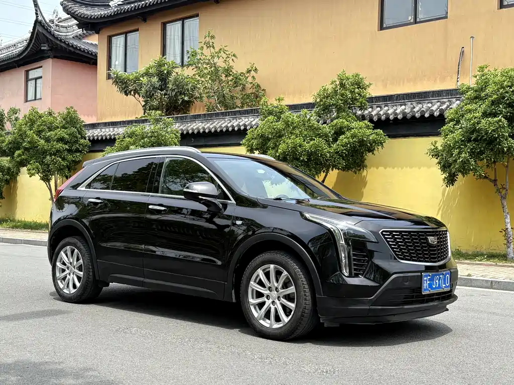 Cadillac XT4 2018 28T
