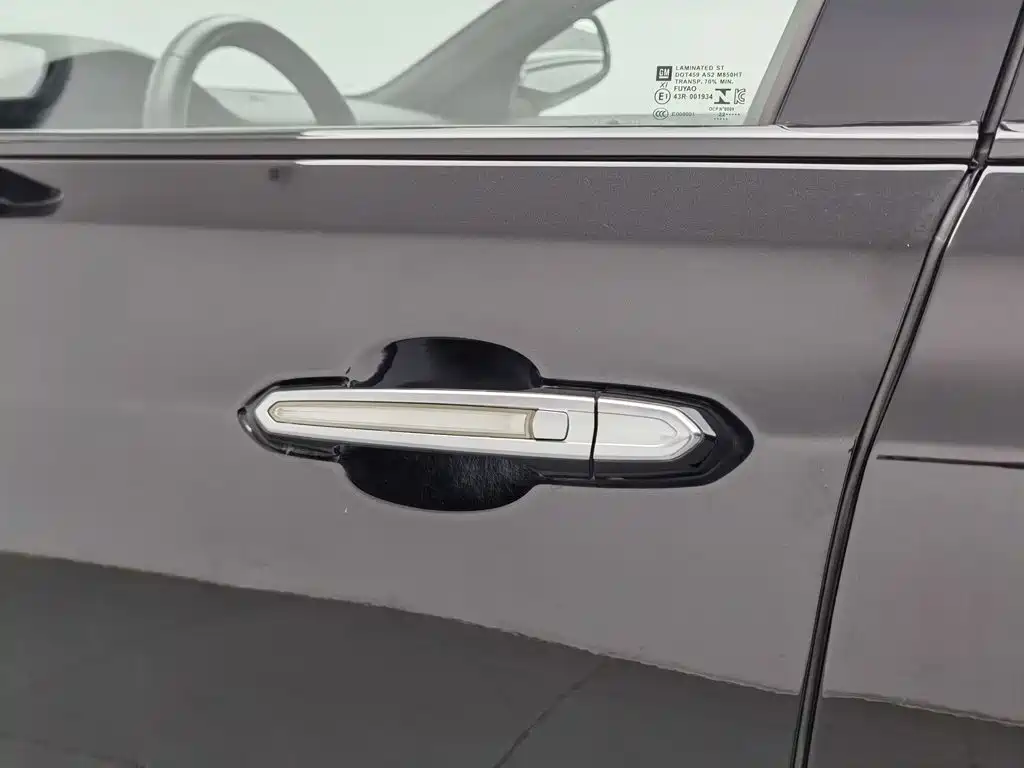 Cadillac CT6 — миниатюра 18
